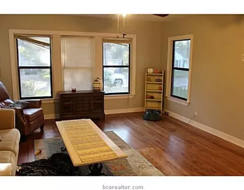 1206 E 30th St, Bryan, TX 77802 photo 10