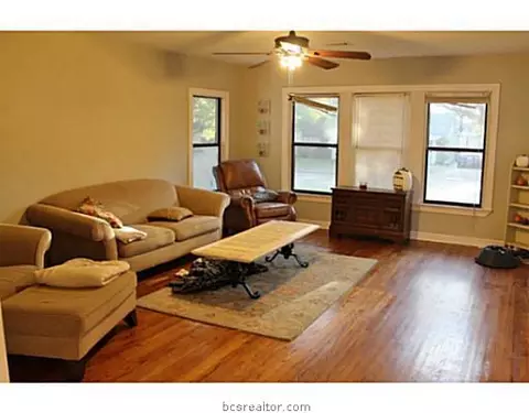 1206 E 30th St, Bryan, TX 77802 photo 9