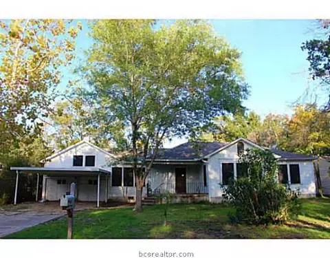1206 E 30th St, Bryan, TX 77802 photo 2