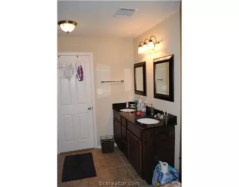 220 Inlow, Bryan, TX 77801 photo 5