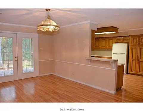 4401 Warwick Ln, Bryan, TX 77802 photo 6