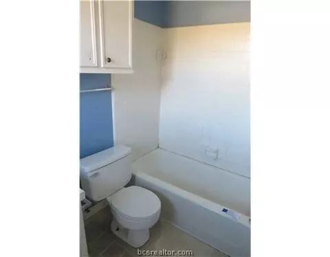 2600 Cypress, Bryan, TX 77803 photo 12