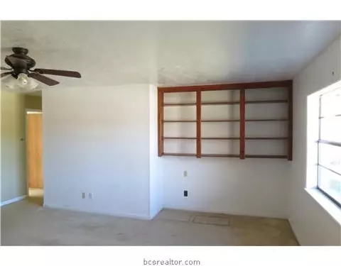 2600 Cypress, Bryan, TX 77803 photo 2