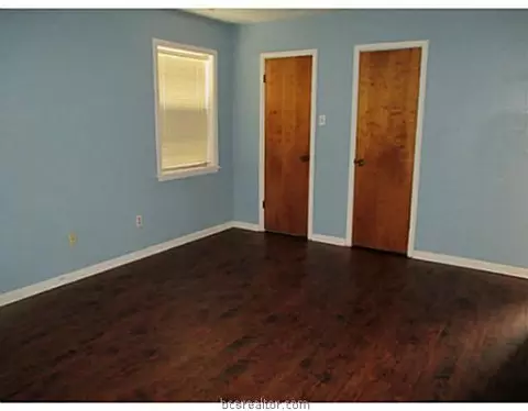 3510 Oakside Dr, Bryan, TX 77802 photo 9