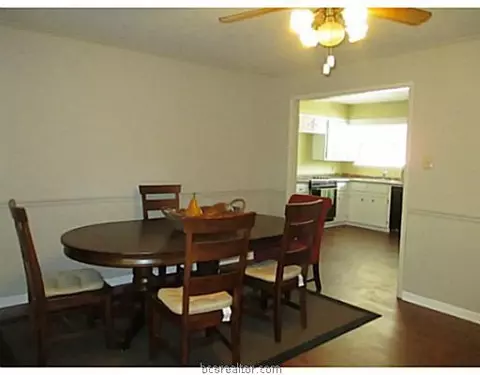 3510 Oakside Dr, Bryan, TX 77802 photo 6