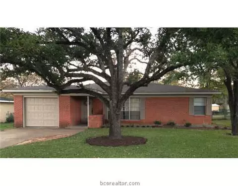 607 Esther, Bryan, TX 77802 photo 1