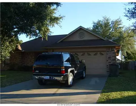 3808 Sierra Dr, Bryan, TX 77802 photo 2