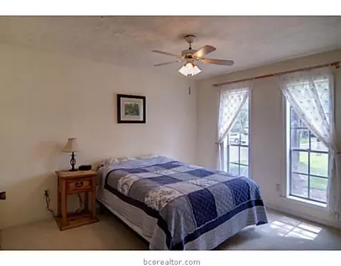 2803 Hillside Dr, Bryan, TX 77802 photo 17