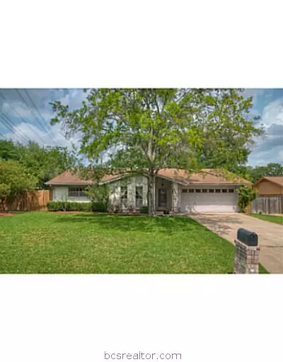 2803 Hillside Dr, Bryan, TX 77802 photo 3
