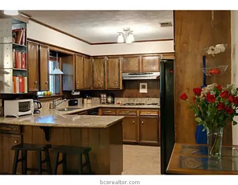 2803 Hillside Dr, Bryan, TX 77802 photo 10