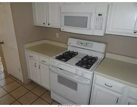 4721 Brompton Ln, Bryan, TX 77802 photo 13