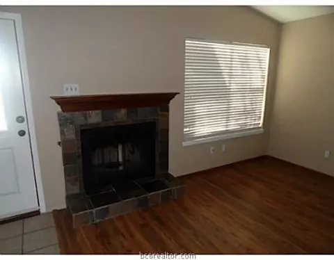4721 Brompton Ln, Bryan, TX 77802 photo 4