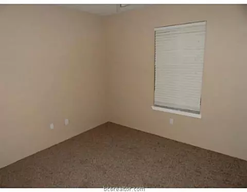 4721 Brompton Ln, Bryan, TX 77802 photo 6