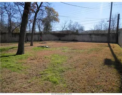 2302 Wayside Dr, Bryan, TX 77802 photo 17