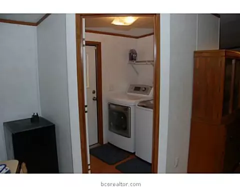 8959 Burch Ln, Bryan, TX 77808 photo 9