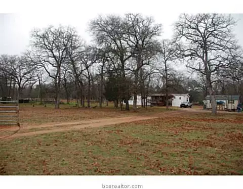 8959 Burch Ln, Bryan, TX 77808 photo 1