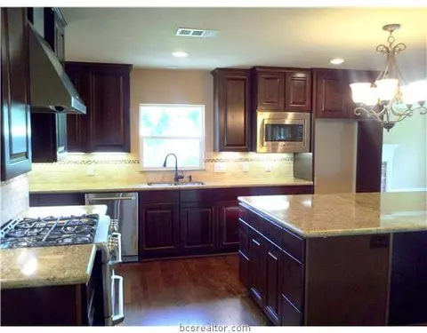 206 Redbud St, Bryan, TX 77801 photo 6