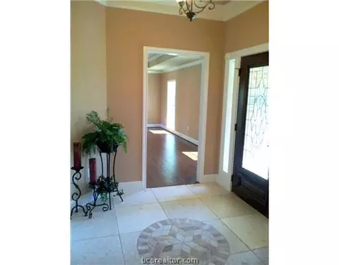 206 Redbud St, Bryan, TX 77801 photo 3