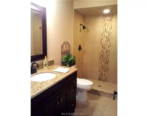 206 Redbud St, Bryan, TX 77801 photo 17