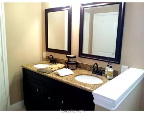 206 Redbud St, Bryan, TX 77801 photo 15