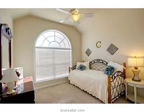 2700 Hickory Ct, Bryan, TX 77808 photo 10