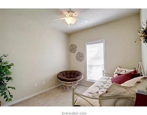 2700 Hickory Ct, Bryan, TX 77808 photo 11