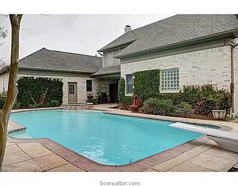 4611 Locksford Dr, Bryan, TX 77802 photo 22