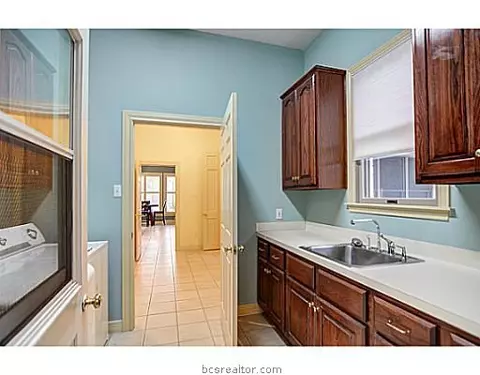 4611 Locksford Dr, Bryan, TX 77802 photo 19