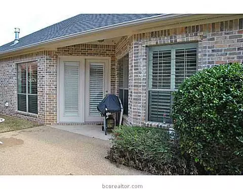 4909 Fairfield Ct, Bryan, TX 77802 photo 18