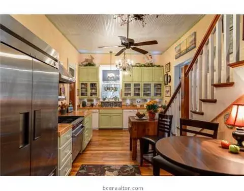 400 E Texas St, Calvert, TX 77837 photo 10