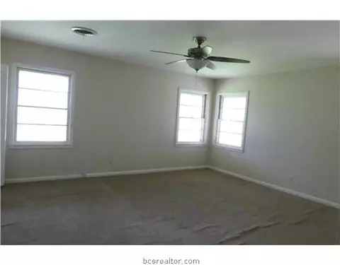 1500 29th E St E, Bryan, TX 77802 photo 8