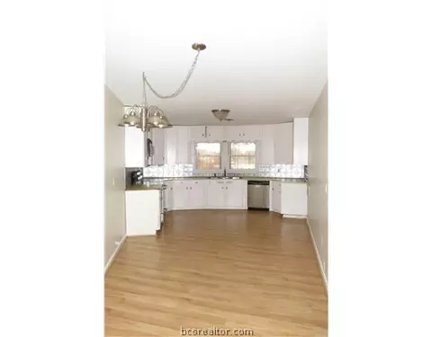 1500 29th E St E, Bryan, TX 77802 photo 5