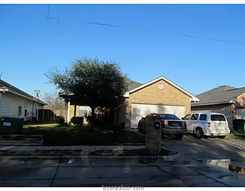 708 17th St, Bryan, TX 77803 photo 3