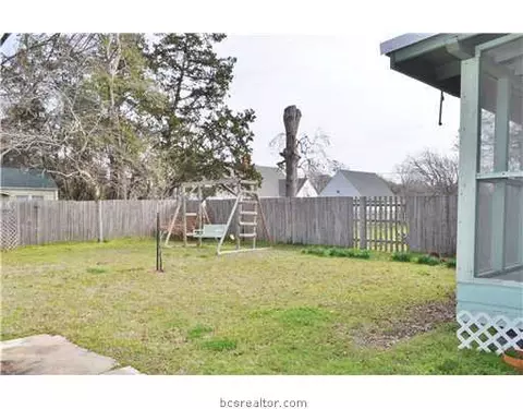 1206 E 28th St, Bryan, TX 77803 photo 15