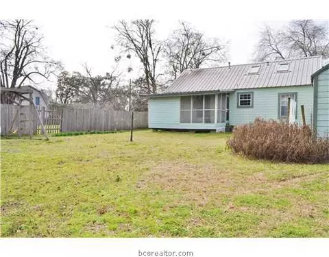 1206 E 28th St, Bryan, TX 77803 photo 17