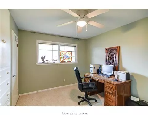 4000 Windowmere St, Bryan, TX 77802 photo 11