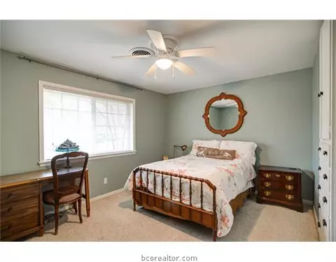 4000 Windowmere St, Bryan, TX 77802 photo 10