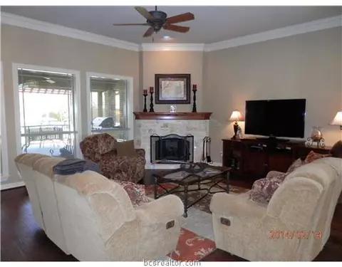 6597 Riverstone Dr, Bryan, TX 77808 photo 3