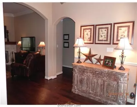 6597 Riverstone Dr, Bryan, TX 77808 photo 4