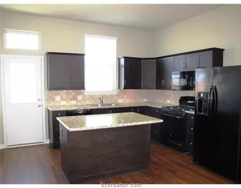 3097 Positano, Bryan, TX 77808 photo 6