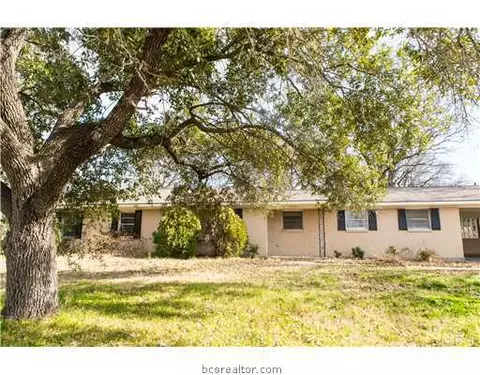 305 Fairway Dr, Bryan, TX 77801 photo 1