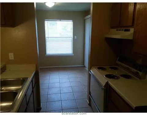 1107 Verde Dr, Bryan, TX 77801 photo 7