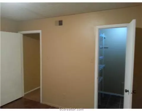 1107 Verde Dr, Bryan, TX 77801 photo 13
