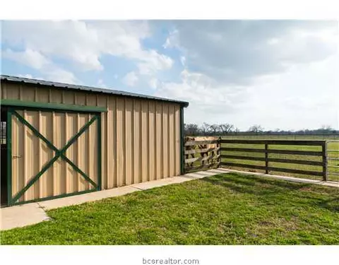 11204 Forsthoff Rd, Bryan, TX 77808 photo 16