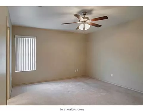 2108 Gateshead Rd, Bryan, TX 77801 photo 12