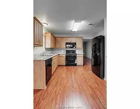 2108 Gateshead Rd, Bryan, TX 77801 photo 17