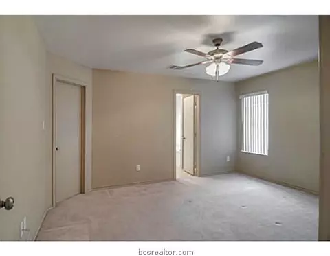 2108 Gateshead Rd, Bryan, TX 77801 photo 9