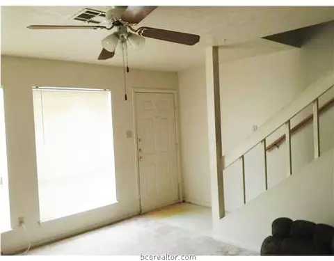 2807 Wildflower Dr, Bryan, TX 77802 photo 5