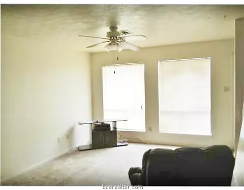 2807 Wildflower Dr, Bryan, TX 77802 photo 6