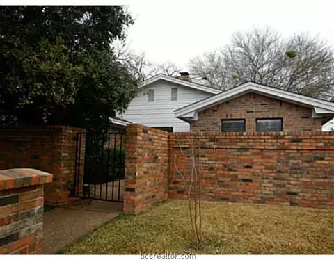 2909 Burning Tree Ct, Bryan, TX 77802 photo 1